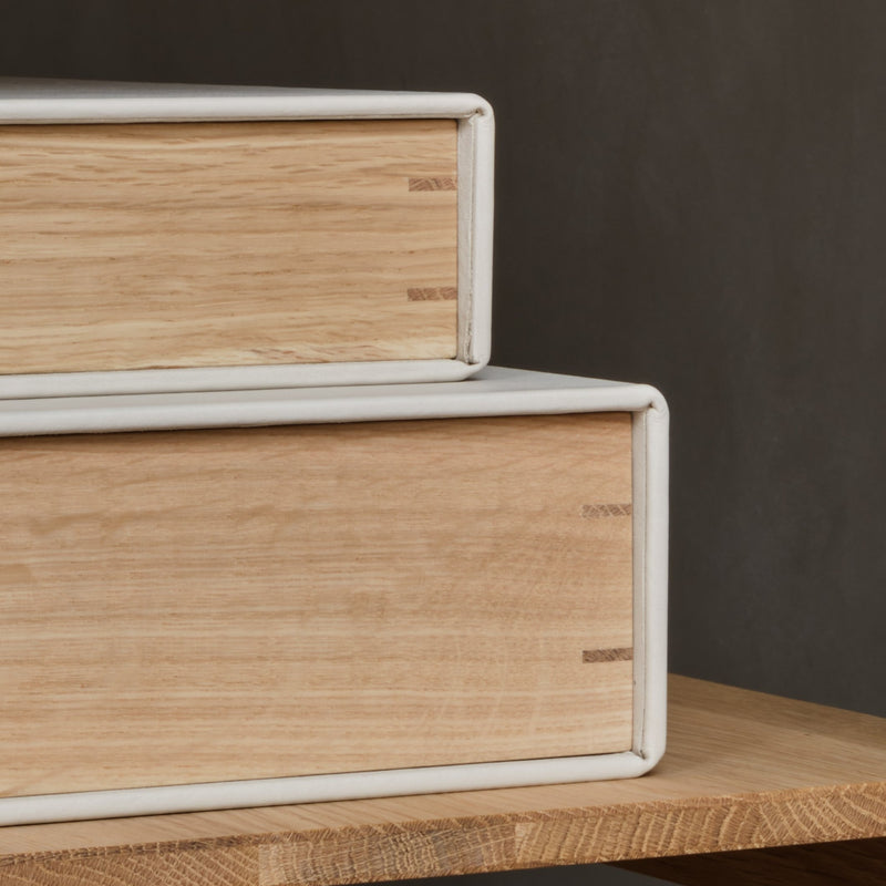 Die N-BB01 Buchbox: Eiche und Leder - Pur – Medium